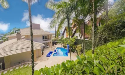 Casa em condomínio fechado com 4 quartos à venda na Rua Ex Combatentes, 125, Saguaçu, Joinville por R$ 4.290.000