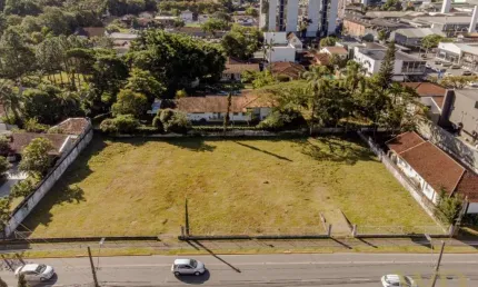 Terreno à venda na Rua Timbó, 294, América, Joinville por R$ 5.750.000