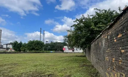 Terreno à venda na Rua Max Colin, 1, América, Joinville por R$ 5.750.000