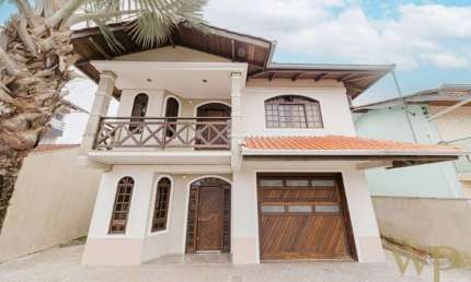 Casa com 4 quartos à venda na Rua Carlos Ropelatto, 38, Guanabara, Joinville por R$ 850.000