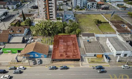 Terreno à venda na Rua Timbó, 633, América, Joinville por R$ 1.395.000