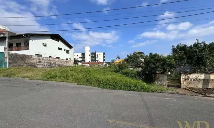 Terreno à venda na Rua Professor Pedro Vieira, 41, Costa e Silva, Joinville por R$ 700.000