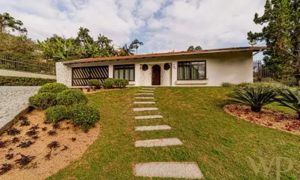 Casa com 3 quartos à venda na Rua Harmonia, 60, Floresta, Joinville por R$ 1.850.000