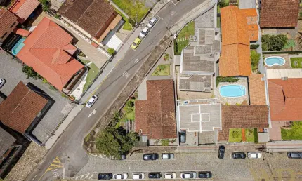 Terreno à venda na Carlos Parucker, 103, Atiradores, Joinville por R$ 680.000