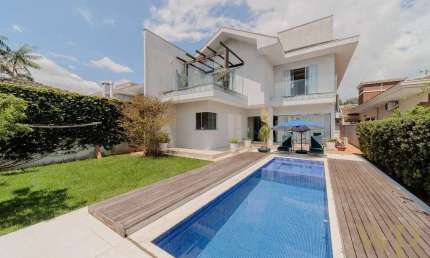 Casa em condomínio fechado com 5 quartos à venda na Rua Adalberto Schmalz, 401, Glória, Joinville por R$ 2.550.000