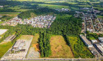 Terreno à venda na Avenida Santos Dumont, 2, Zona Industrial, Joinville por R$ 15.500.000