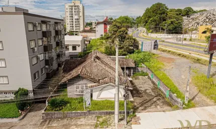 Casa comercial à venda na Rua Coronel Santiago, 36, Anita Garibaldi, Joinville por R$ 1.650.000