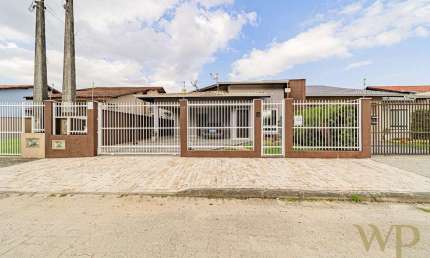 Casa com 3 quartos à venda na Rua Arlindo Correa, 705, Vila Nova, Joinville por R$ 799.000