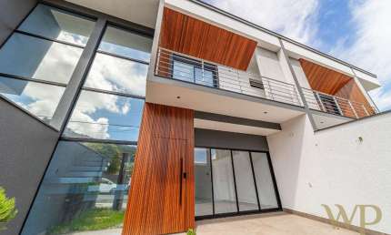 Casa com 3 quartos à venda na Rua Rio Negrinho, 536, Saguaçu, Joinville por R$ 890.000