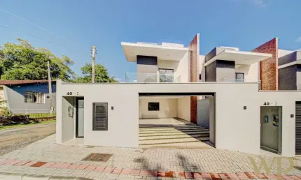 Casa com 3 quartos à venda na Recreativa Antartica, 40, América, Joinville por R$ 1.620.000