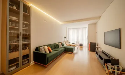 Apartamento com 3 quartos à venda na Rua Henrique Max Baggenstoss, 94, Saguaçu, Joinville por R$ 1.650.000