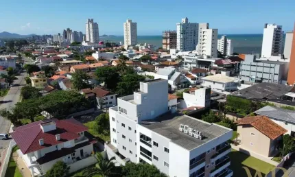 Apartamento com 3 quartos à venda na alexandre guilherme figueiredo, 178, centro, balneário piçarras por r$ 980.000