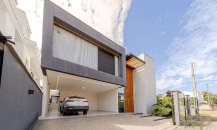 Casa em condomínio fechado com 3 quartos à venda na Xv de Novembro, 6719, Vila Nova, Joinville por R$ 2.100.000