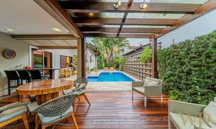 Casa em condomínio fechado com 3 quartos à venda na Rua Agrolândia, 417, Glória, Joinville por R$ 1.580.000