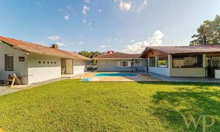 Casa com 3 quartos à venda na Rua Lindóia, 403, Glória, Joinville por R$ 2.500.000