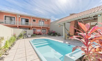 Casa com 4 quartos à venda na rua jaó, 268, costa e silva, joinville por r$ 1.200.000