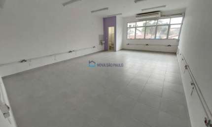 Sala comercial com 5 salas para alugar na Rua das Pitombeiras, --, Vila Parque Jabaquara, São Paulo