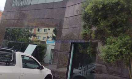 Prédio com 3 salas para alugar na Avenida José Maria Whitaker, --, Planalto Paulista, São Paulo