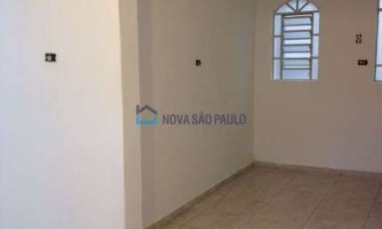 Casa com 01 Dormitório e 02 vagas de garagem !! Jabaquara