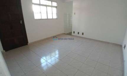 Casa Térrea com 04 Dormitórios e 02 vagas de garagem