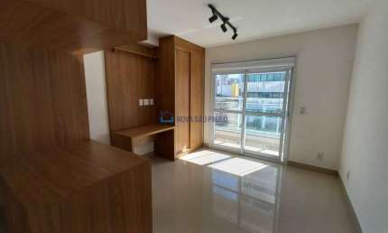 Studio Novo, pronto para morar, a 170 metros do Metrô Praça da Árvore .