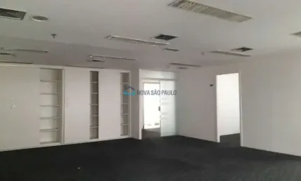 Conjunto comercial para locação próximo à avenida paulista