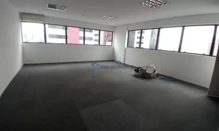 Sala comercial com 4 salas para alugar na Avenida Fagundes Filho, --, Saúde, São Paulo