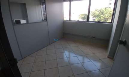 Sala comercial para locação! A 110 metros do metrô Saúde!!