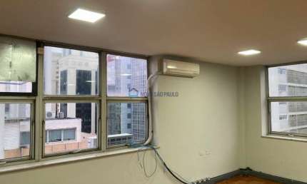 Conjunto Comercial com 2vaga  de garagem, para  locação.