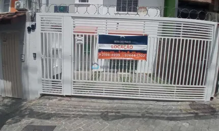 Sobrado, ótima localização, prox. ao metro ana rosa