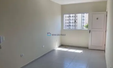 Apartamento residencial na vila são paulo: modernidade e tranquilidade em um ambiente organizado