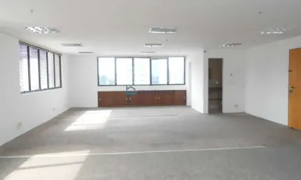 Sala comercial com 2 salas para alugar na Rua Vieira de Morais, --, Campo Belo, São Paulo