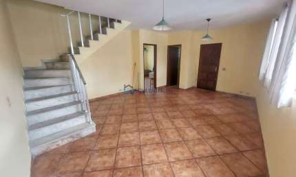 Casa com 3 quartos para alugar na Rua das Tâmaras, --, Vila Paulista, São Paulo