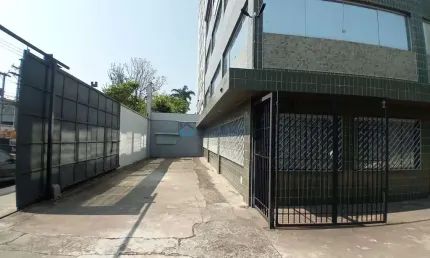 Casa comercial com 10 salas para alugar na Avenida Santa Catarina, --, Vila Mascote, São Paulo