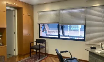 Vila Nova Conceição - Sala Comercial com 1vaga de garagem, para locação