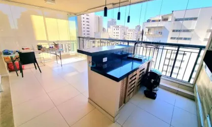 Apartamento com 3 quartos para alugar na Rua Juquis, --, Moema, São Paulo