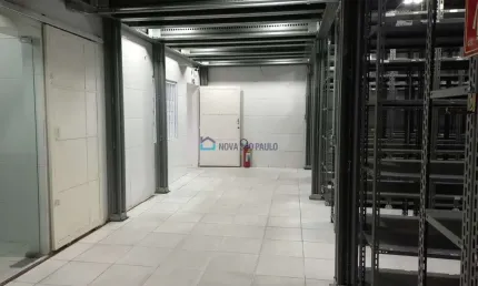 Prédio com 3 salas para alugar na Rua Indiaroba, --, Moema, São Paulo