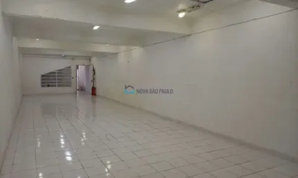 Prédio com 5 salas para alugar na Rua Tuim, --, Moema, São Paulo