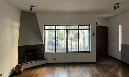 Casa com 3 quartos para alugar na Rua Casimiro de Abreu, --, Campo Belo, São Paulo