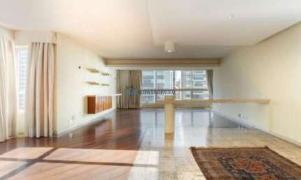 Apartamento com 250m, 4 quartos sendo 1 suíte 2 vagas de veículos.