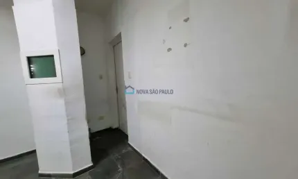 Casa comercial com 2 salas para alugar na Avenida Chibarás, --, Planalto Paulista, São Paulo