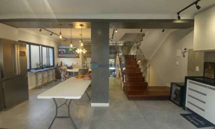 Sobrado Jardim da Saúde/ Totalmente Reformado/ 3 dormitórios /261 m² útil