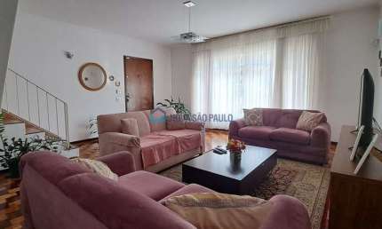 Casa com 3 quartos para alugar na Rua Vuturuna, --, Vila do Bosque, São Paulo