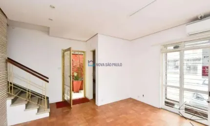 Imóvel comercial com 08 salas e 05 banheiros - ótima localização