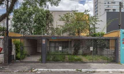 Sobrado 237m² 2 Dormitórios, 1 suíte, 4 Vagas - Brooklin