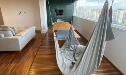 Apartamento de 120m² no Brooklin com Vista Livre e Varanda Gourmet