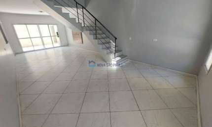 Casa para locação|4 quartos |2 suítes| 4 vagas|Varanda|