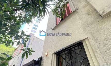 Casa comercial disponível para locação na Higienópolis