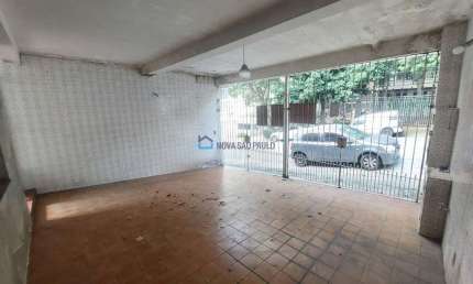 Oportunidade de Investimento ao Casa com Potencial em Localização Privilegiada.