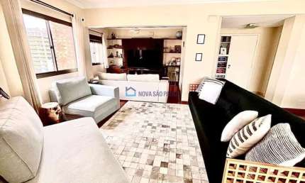 Apartamento amplo, mobiliado e com vista incrível no coração da cidade